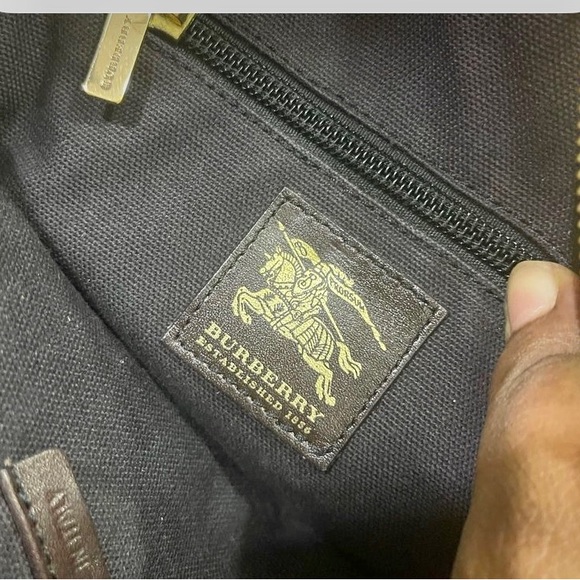 Pre Owned Vintage Authentic Burberry paddy Haymaket canvas crossbody leather - Picture 9 of 11